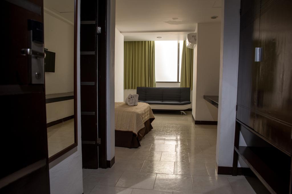 Hotel Plaza Playa Плайя-дель-Кармен Екстер'єр фото